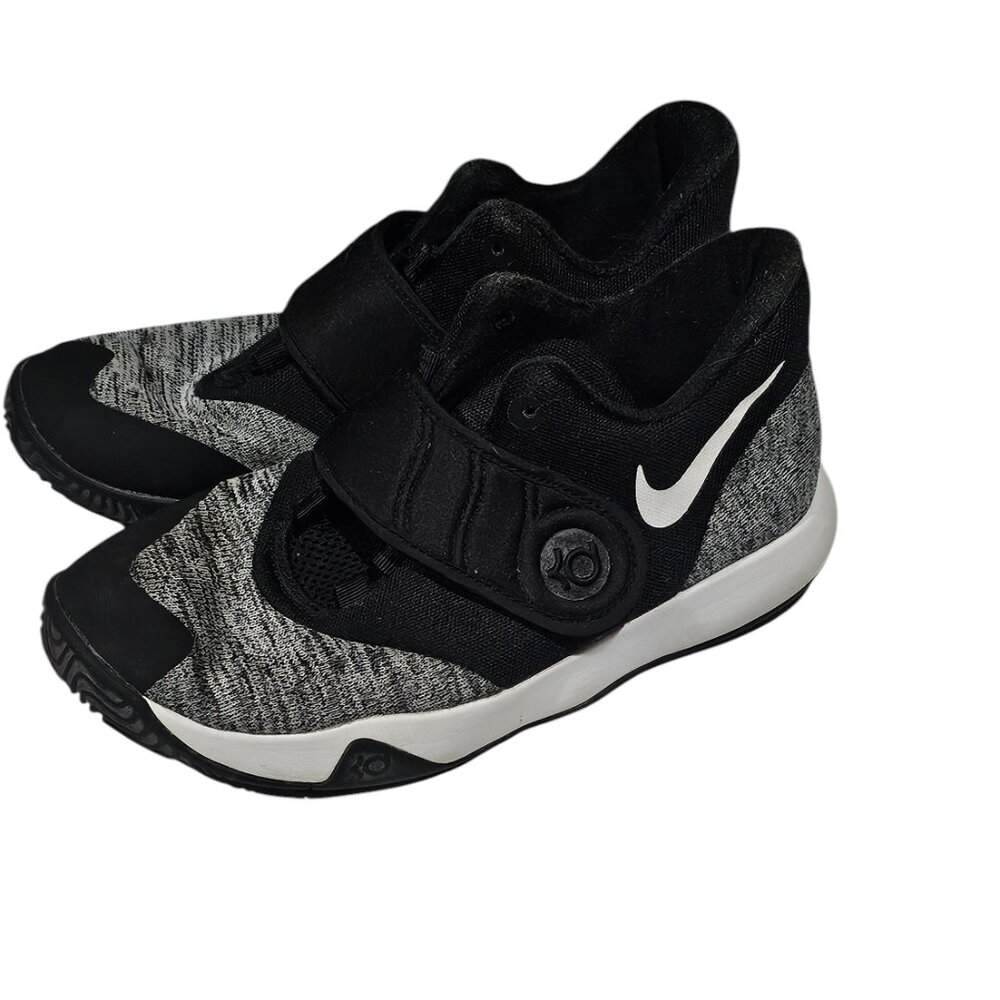 Nike Little Boys' KD Trey 5 VI Basketball Sneakers from Finish Line Sz. 5.5Y